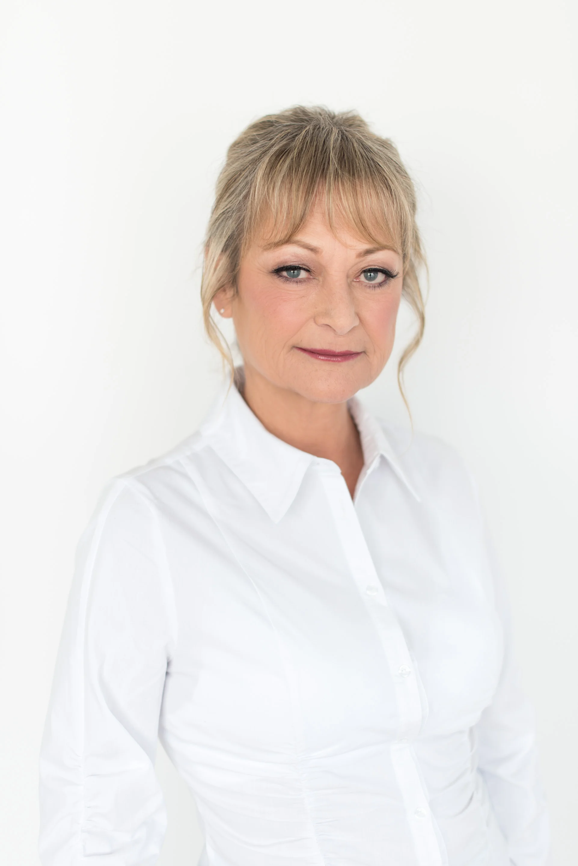 calgary headshot photographer professional portrait photography yyc branding photos images pictures  (Copy)