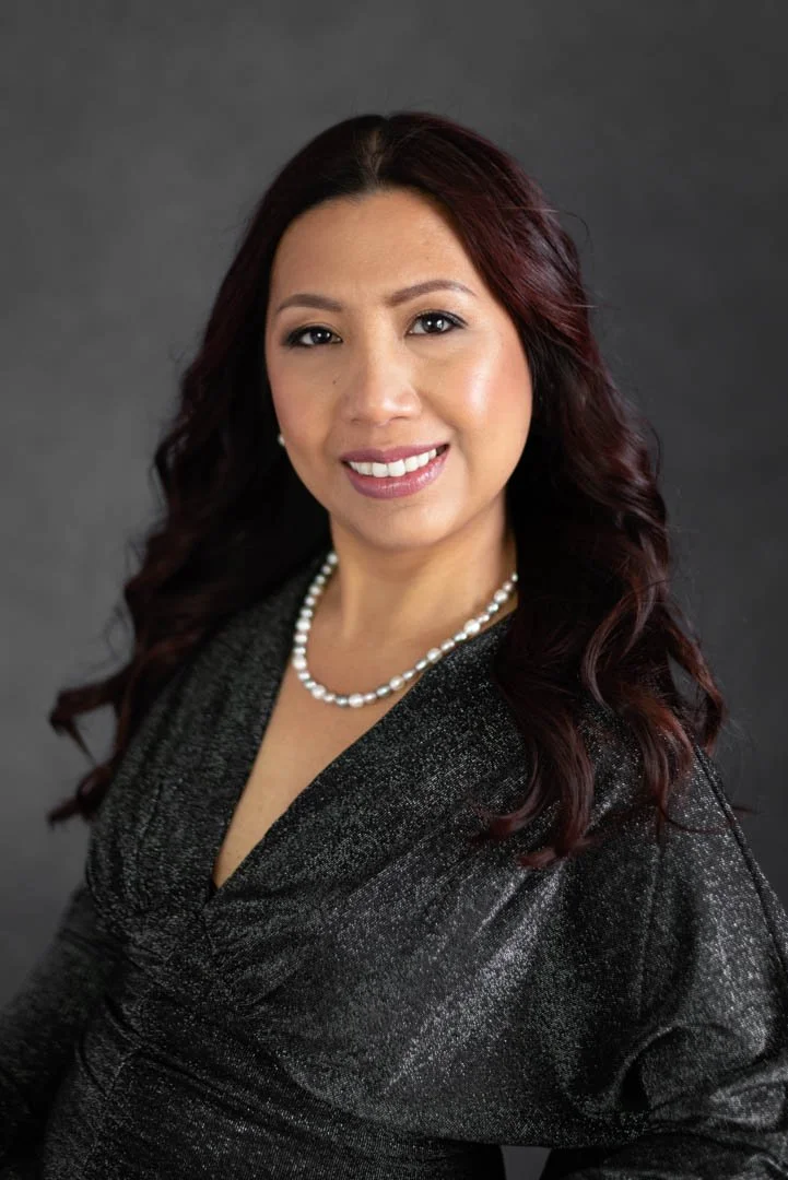 calgary women's professional portrait photographer makeover before and after headshot branding glamour images photography beautycounter clean skincare safe makeup (Copy)