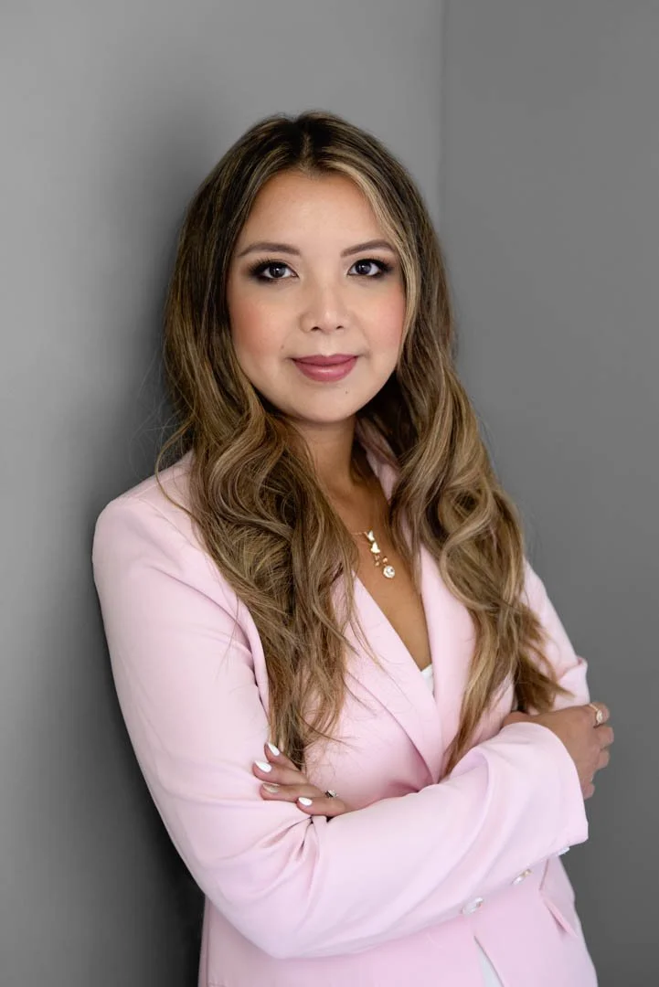 calgary women's professional portrait photographer makeover before and after headshot branding glamour images photography beautycounter clean skincare safe makeup (Copy)