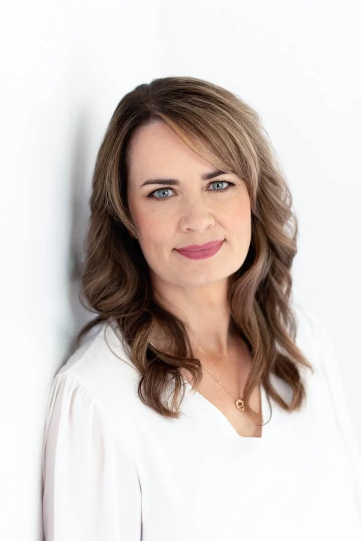 calgary women's professional portrait photographer makeover before and after headshot branding glamour images photography beautycounter clean skincare safe makeup (Copy)