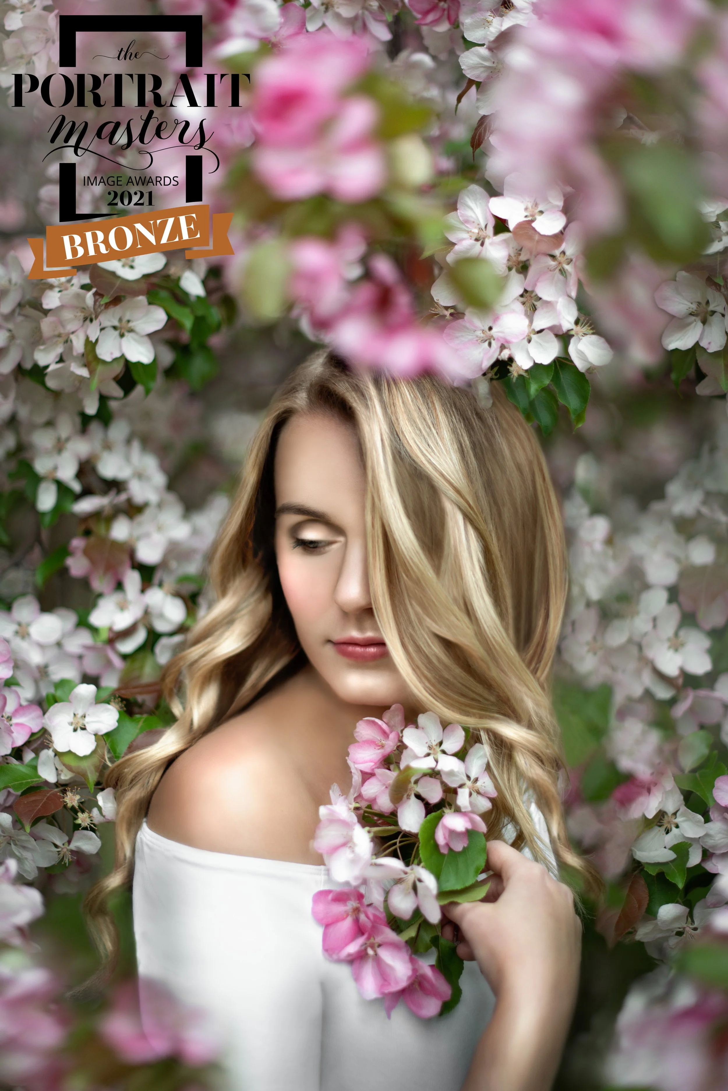 APPLE BLOSSOMS-mortensenphotography.ca.jpg