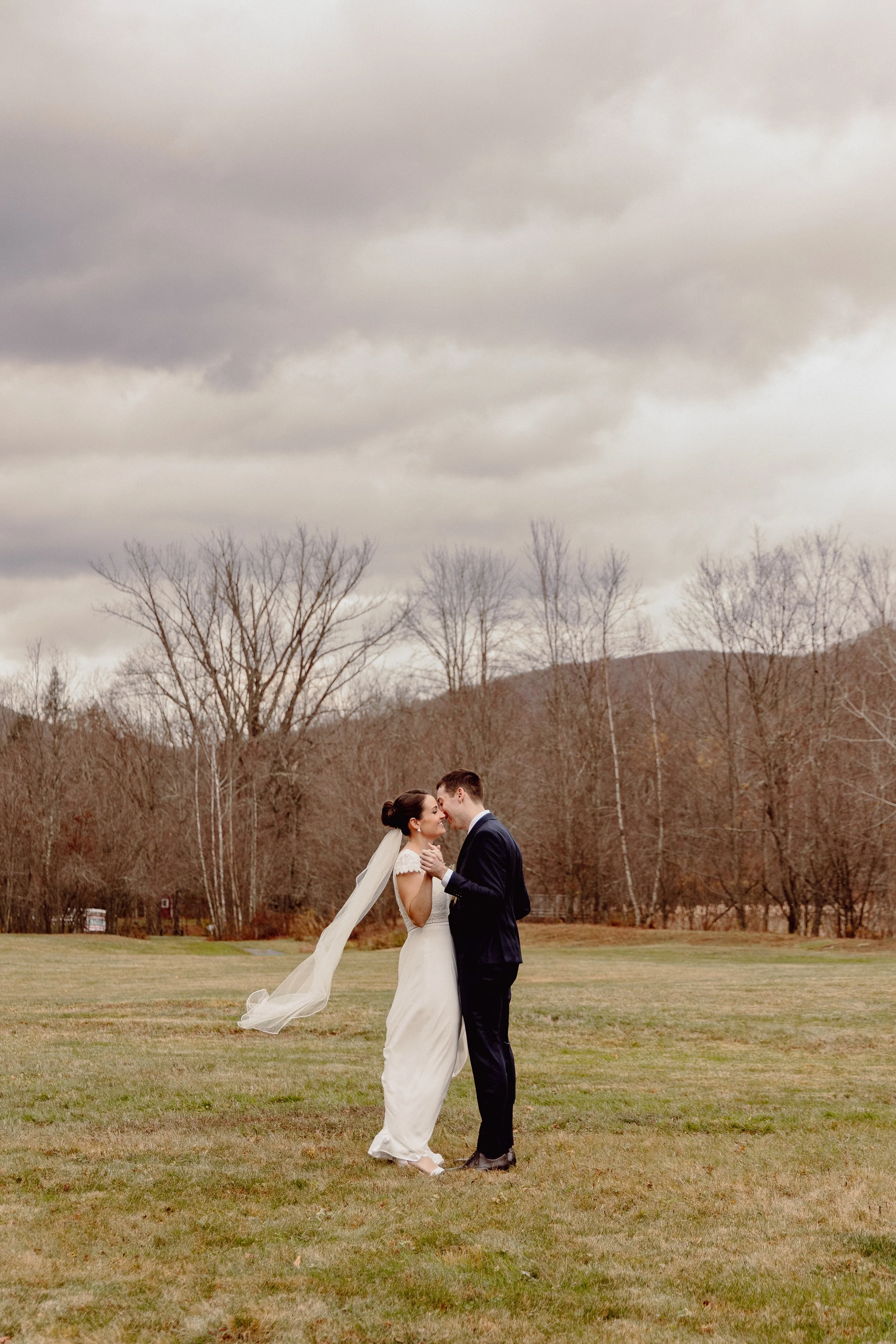 A November Wedding at Full Moon Resort 