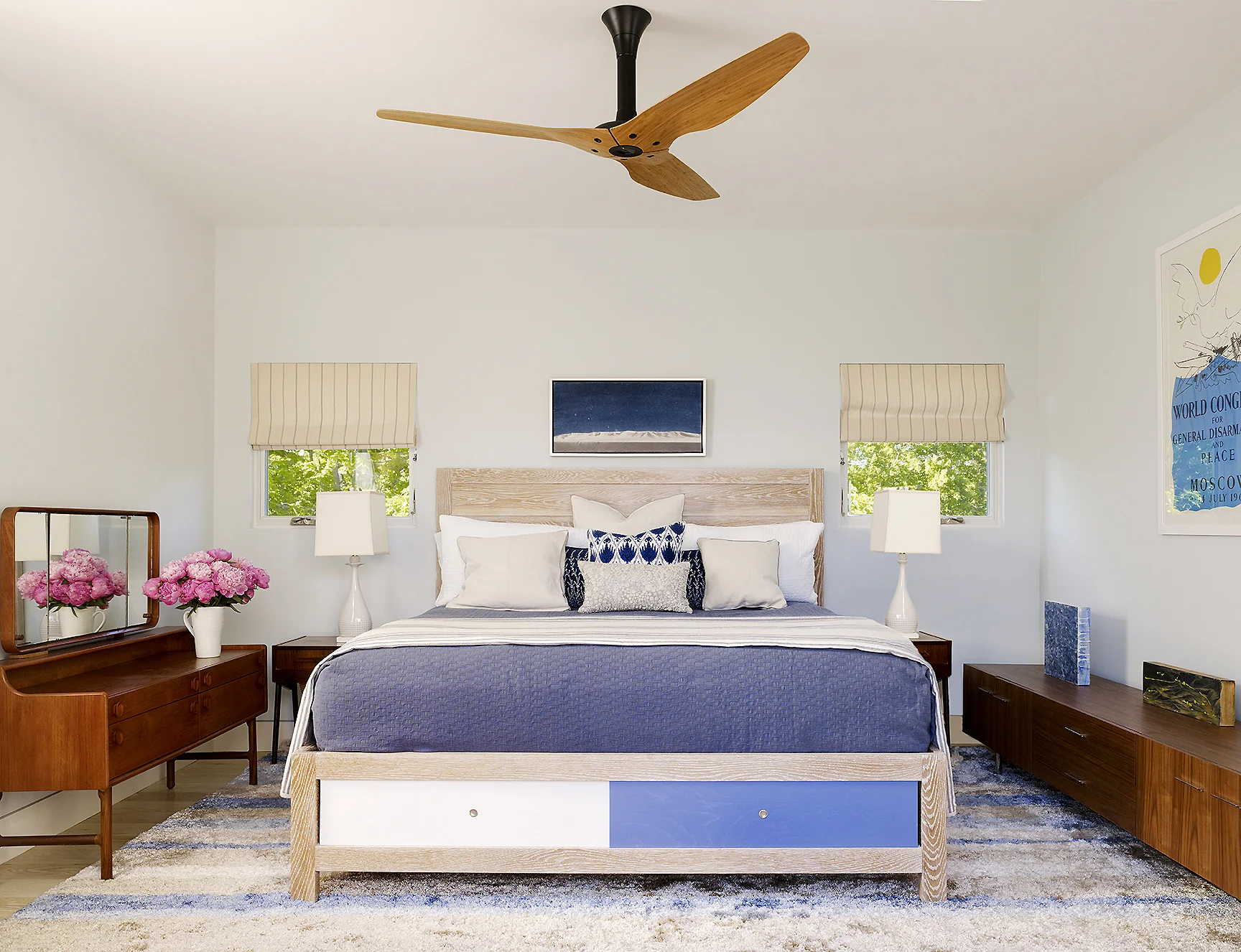 12 Assups_Stuart Diston bedroom_photo Peter Murdocktif.jpg