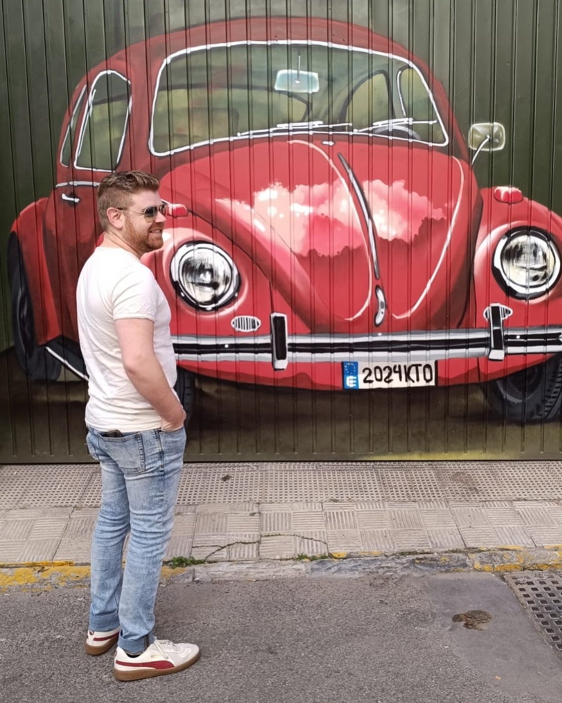 Get in loser, were going -s̶h̶o̶p̶p̶i̶n̶g̶- out for paella.