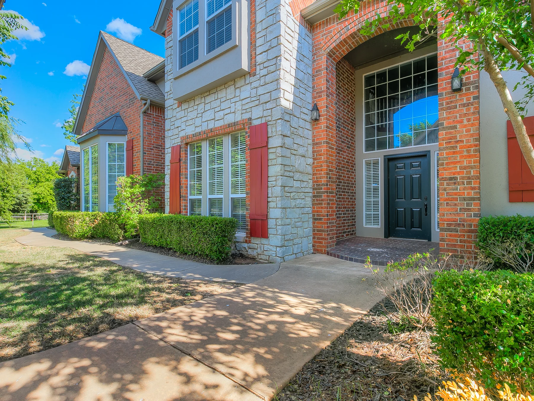 7400 NW 206th St_MLS_017.jpg