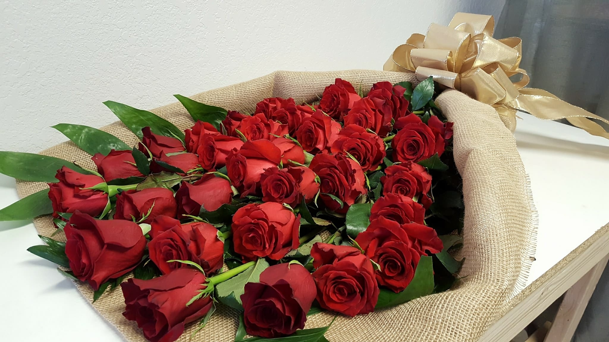 Romantic Red Roses  Flowers 2 U