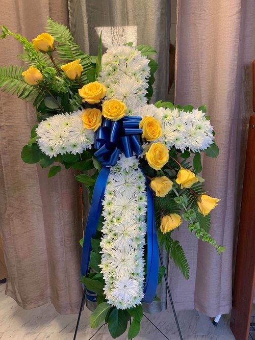 Dallas Cowboys Standing Wreath — Flowers 2 U