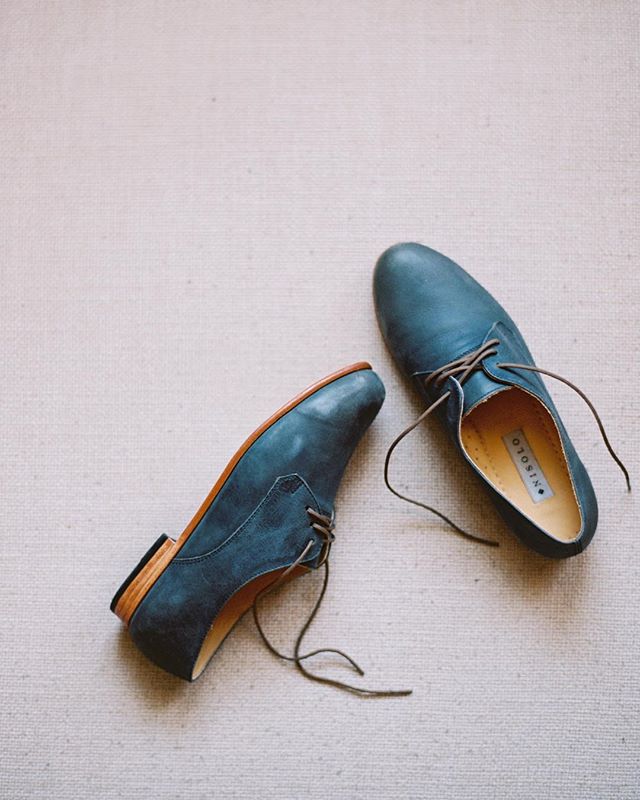 Keeping it classy today with some @nisoloshoes 
Shot on Kodak Portra400 using Contax645. .
.
.
.
#fashion #socialgood #dogood #nisolo #lifestyle #film #portra400 #contax645 #nashvillefashion