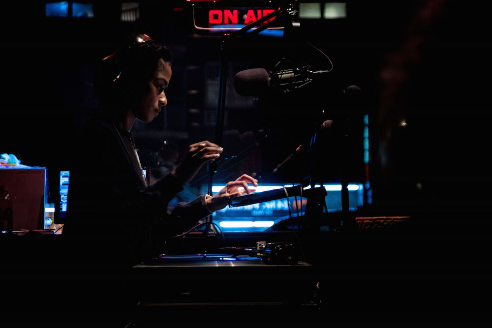 82-refresh-radio-53-by-@jor.vision--smaller.jpeg