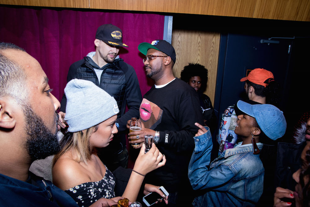 95-refresh-radio-53-by-@jor.vision-smaller.jpeg