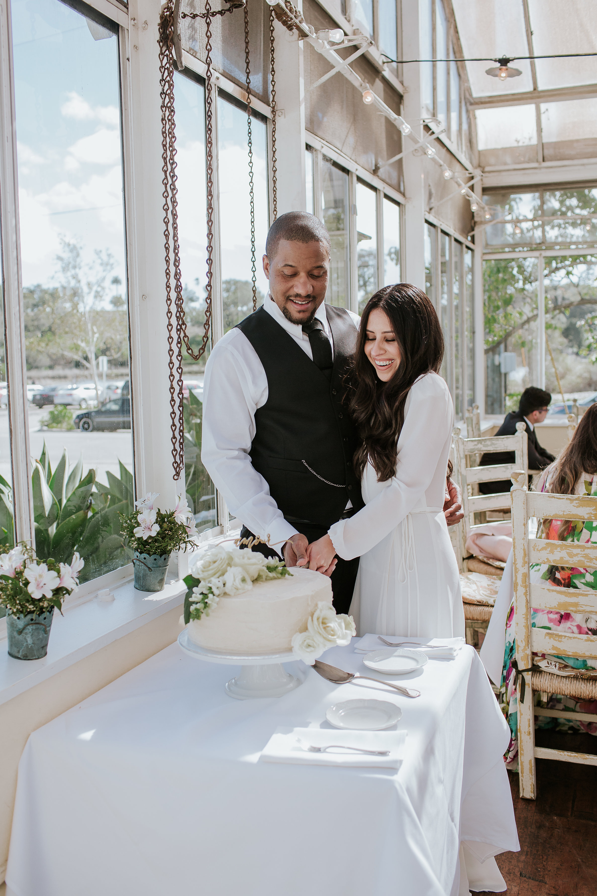 GabrielaandDeJuansantabarbaracourthouseweddingstellamaresweddingelopement-430.jpg