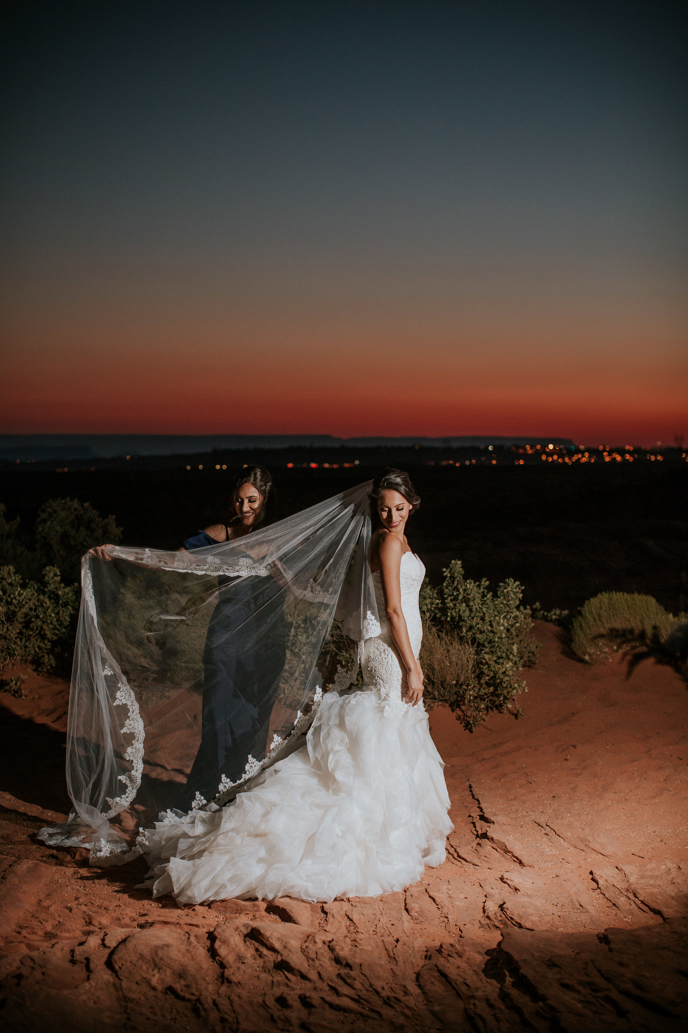 SandyandRyanElopementIntimateweddinginHorseshoeBendArizona-34.jpg