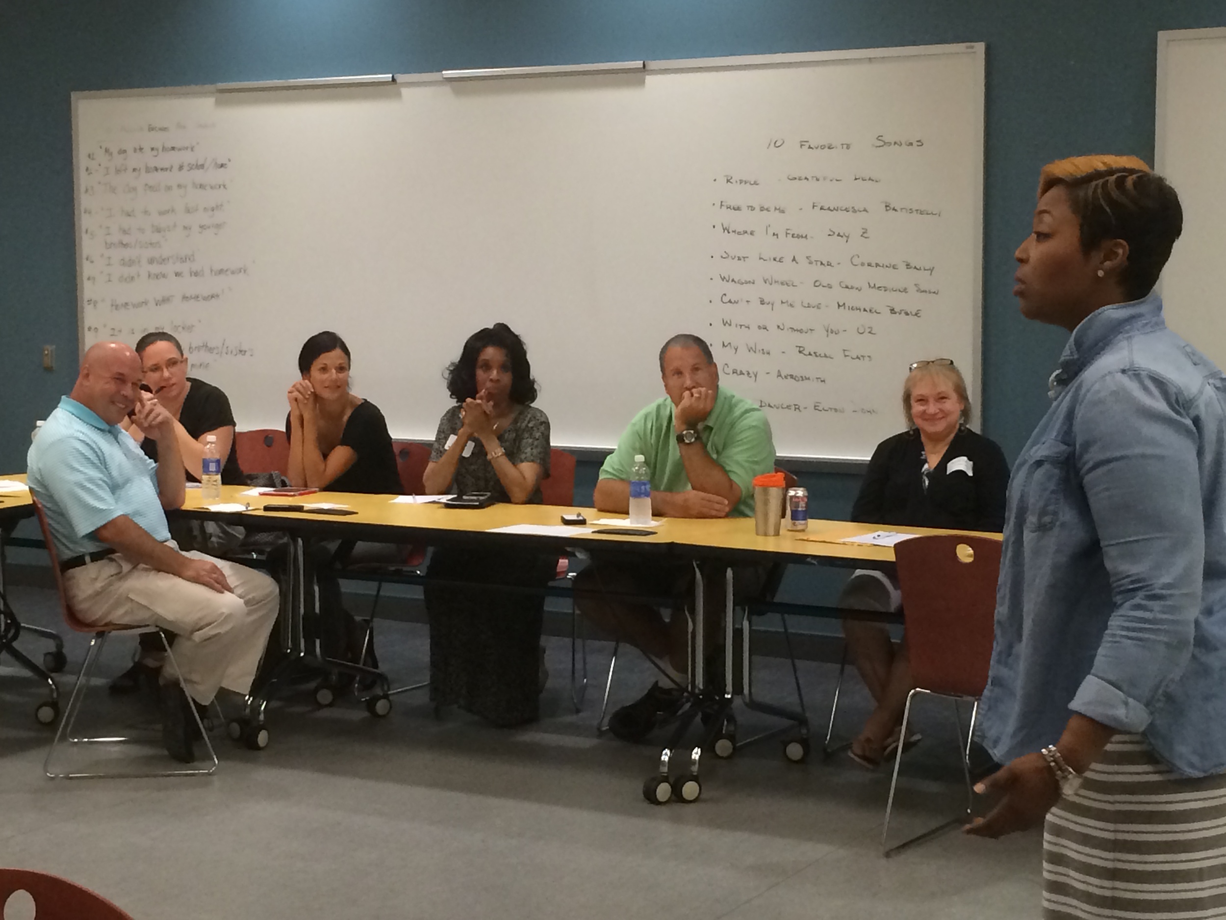 Venneasha shares her story with Teachers Leading Change about her experience as a teacher with Classrooms without Borders during summer 2014. 