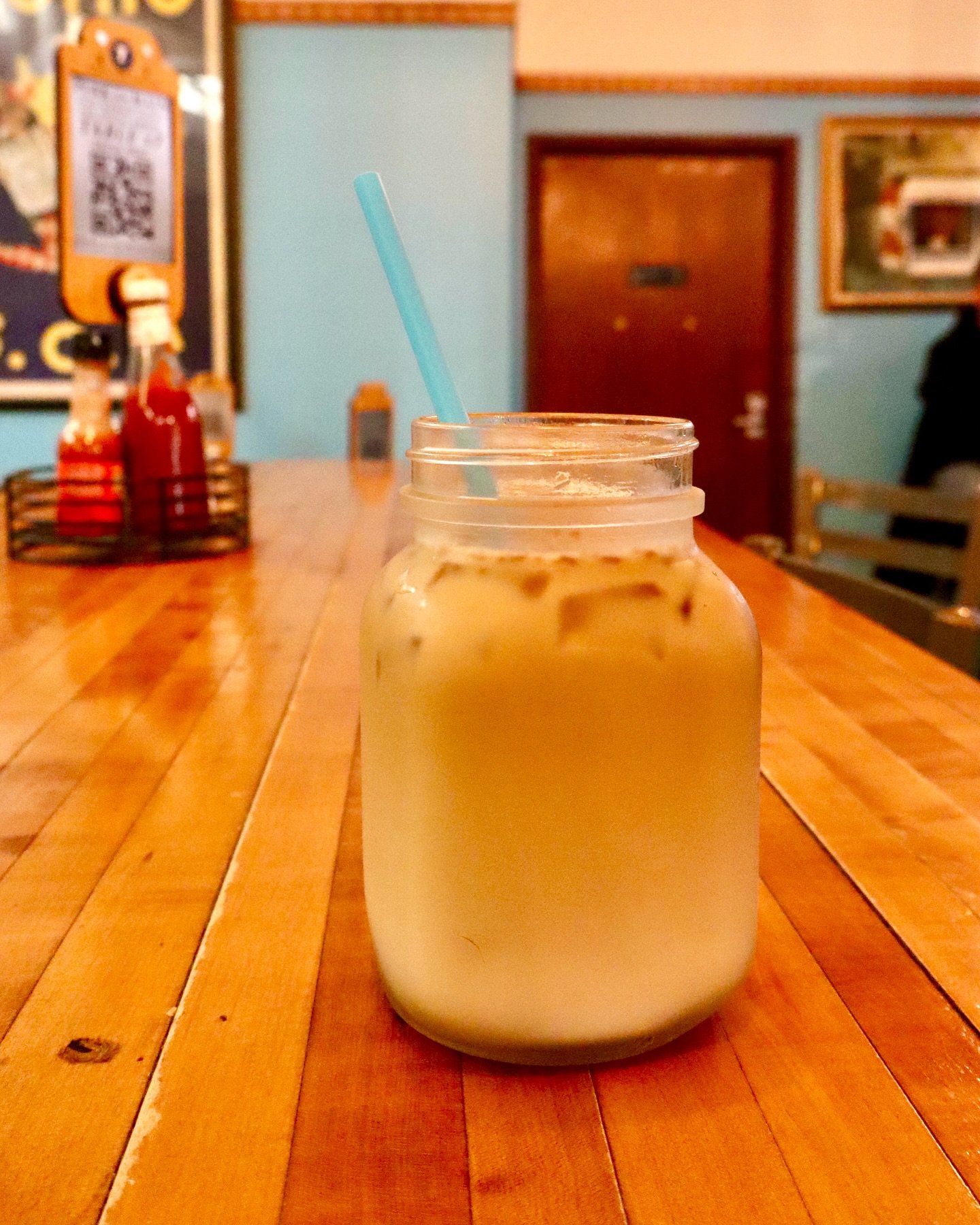 Too hot out? Let us handle that.🧊

From iced lattes and cold brews to iced matcha and refreshing smoothies, we&rsquo;ve got everything you need to cool down and power through the day.

#icedcoffee #coffeetime #ctcoffee #mainstreetmiddletown #cteats 