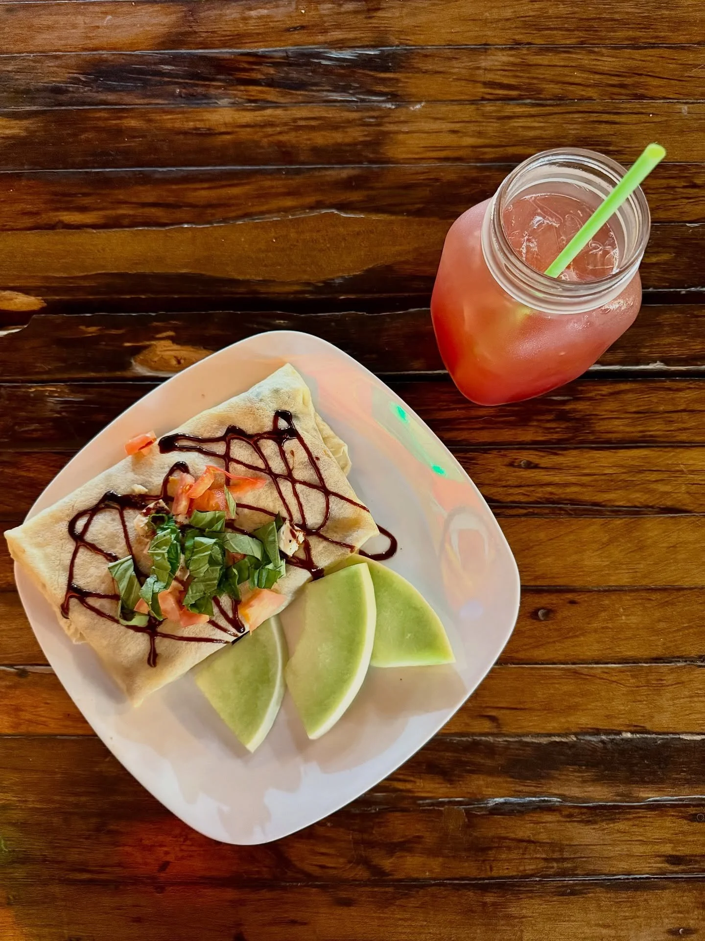 Today&rsquo;s mood: Savory 🍅

🍽️ Nathan Hale Crepe - Tomato, mozzarella, and basil with a hint of balsamic vinaigrette

#ctfoodie #cteats #ctfood #ctbites #connecticutrestaurants #ctrestaurants #connecticutfoodie #middletownct