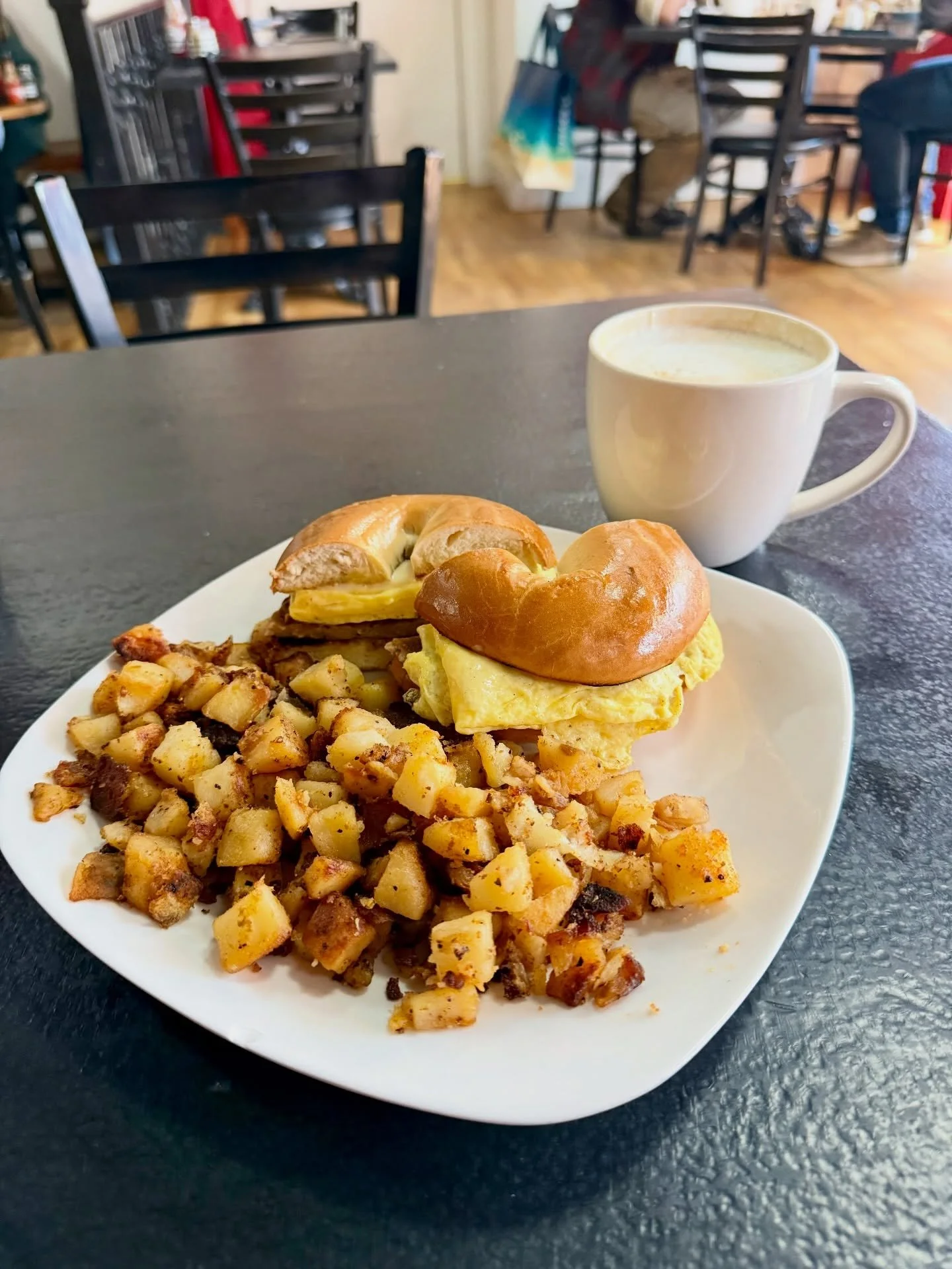 Can&rsquo;t decide? 🥯 Go with a classic. 

#middletownct #ctfoodie #ctrestaurants #connecticutrestaurants #cteats