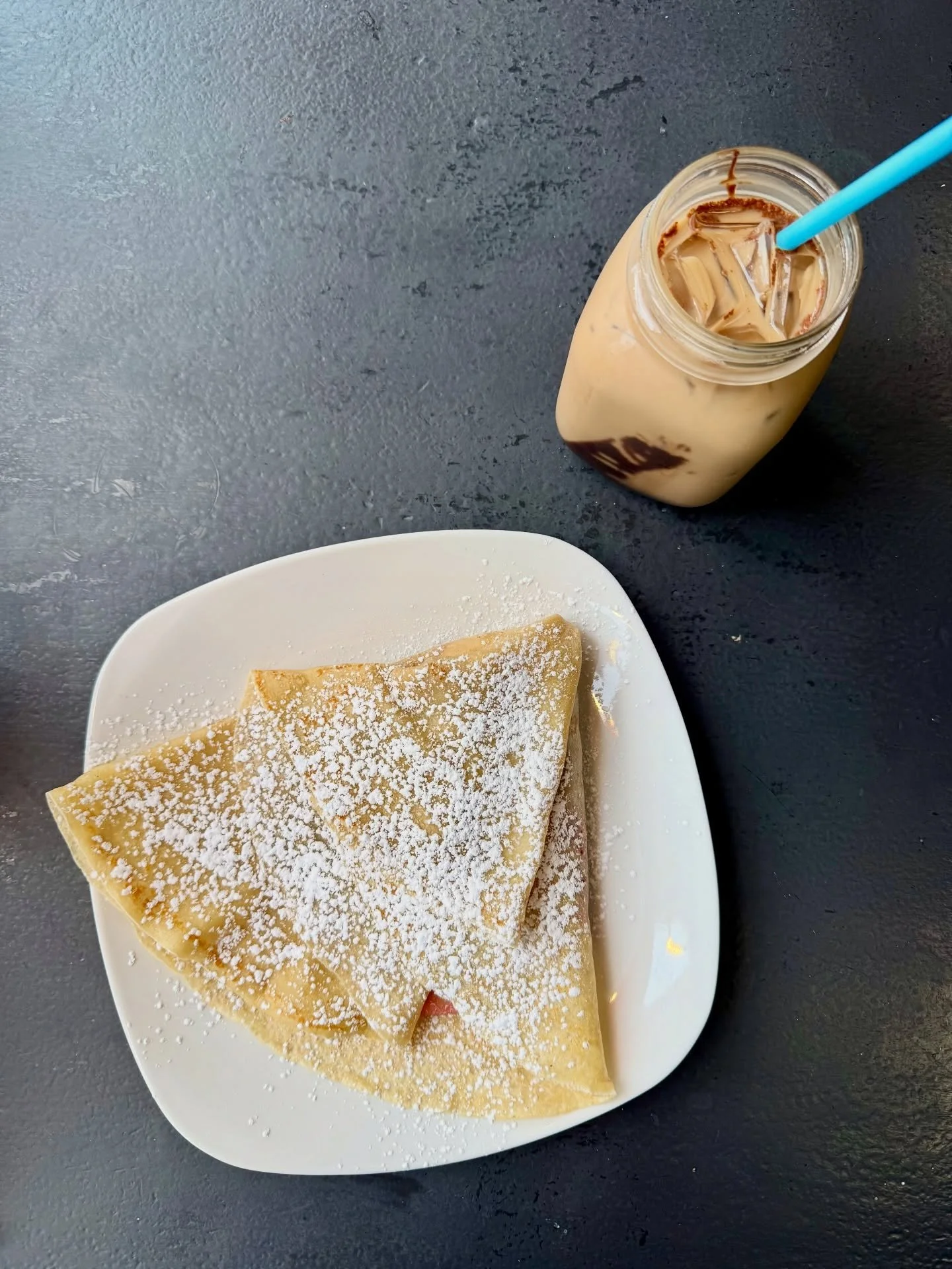 crepes &amp; coffee ☕️

#ctfoodie #cteats #ctbites #connecticutrestaurants #middletownct