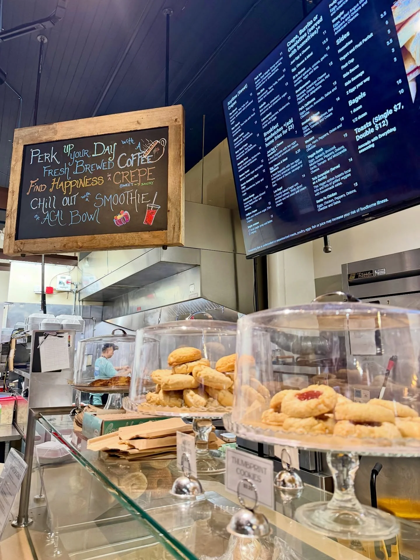 Perk up ☕️ You&rsquo;re halfway to the weekend! 

#ctfoodie #cteats #ctbites #middletownct #connecticutrestaurants