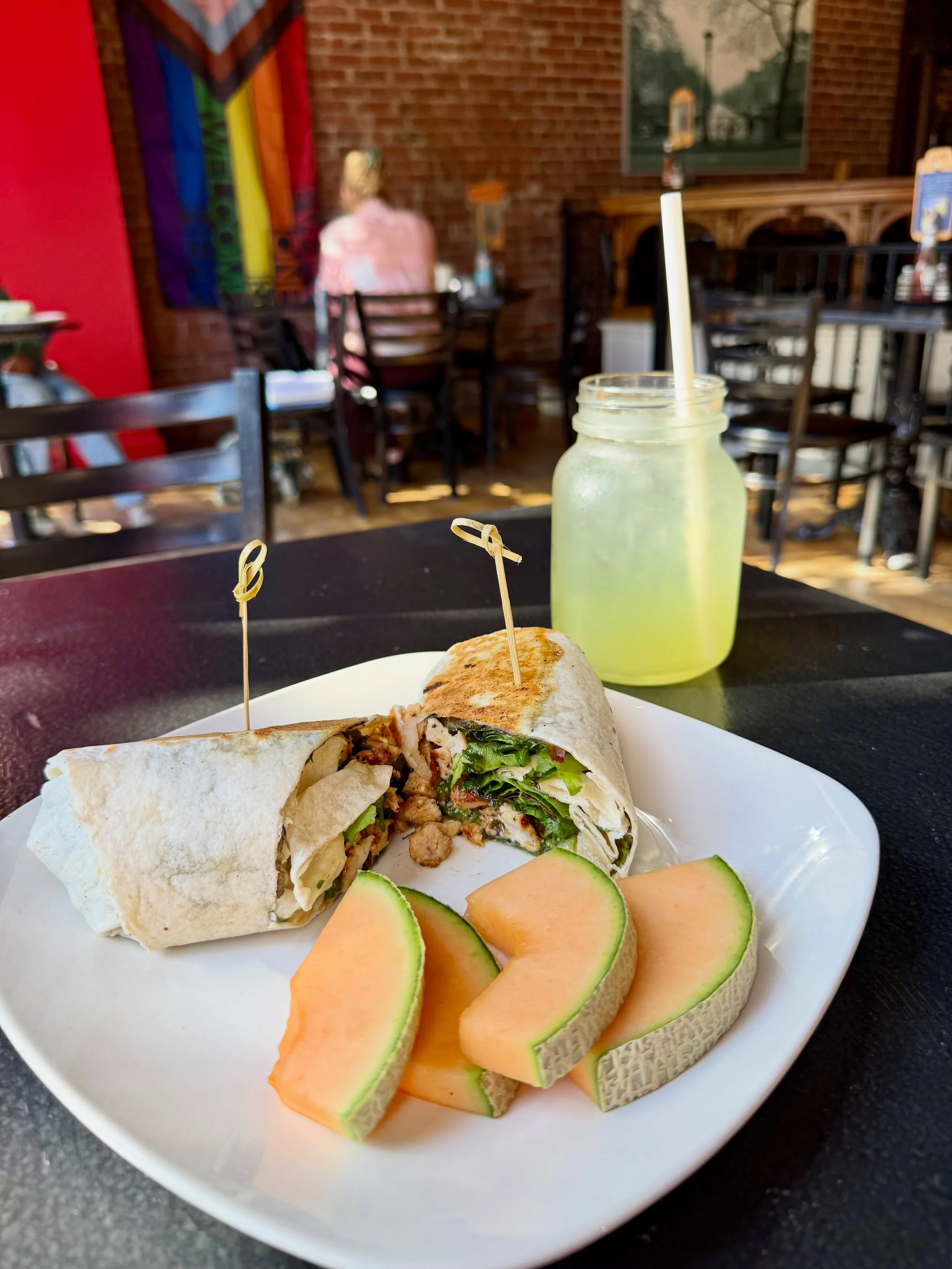 Quick lunch break? We&rsquo;ve got you.🌯

#ctfoodie #cteats #ctbites #connecticutfoodie #middletownct
