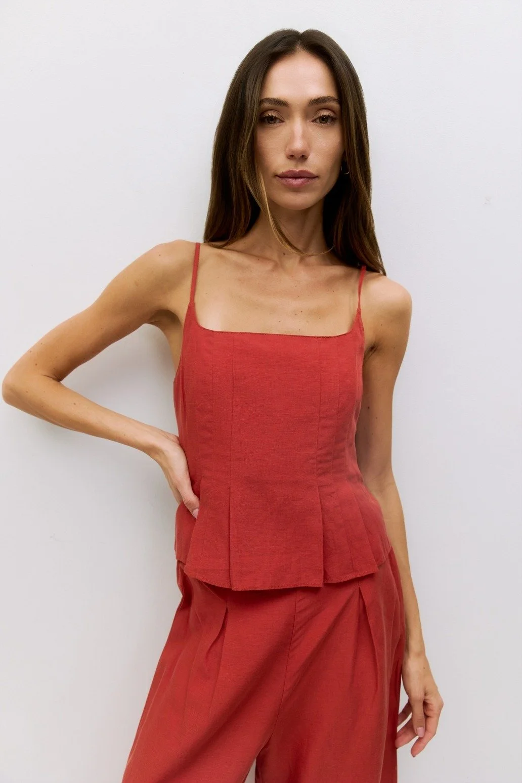 The Jocelyn Pleated Linen Tank Brick Red