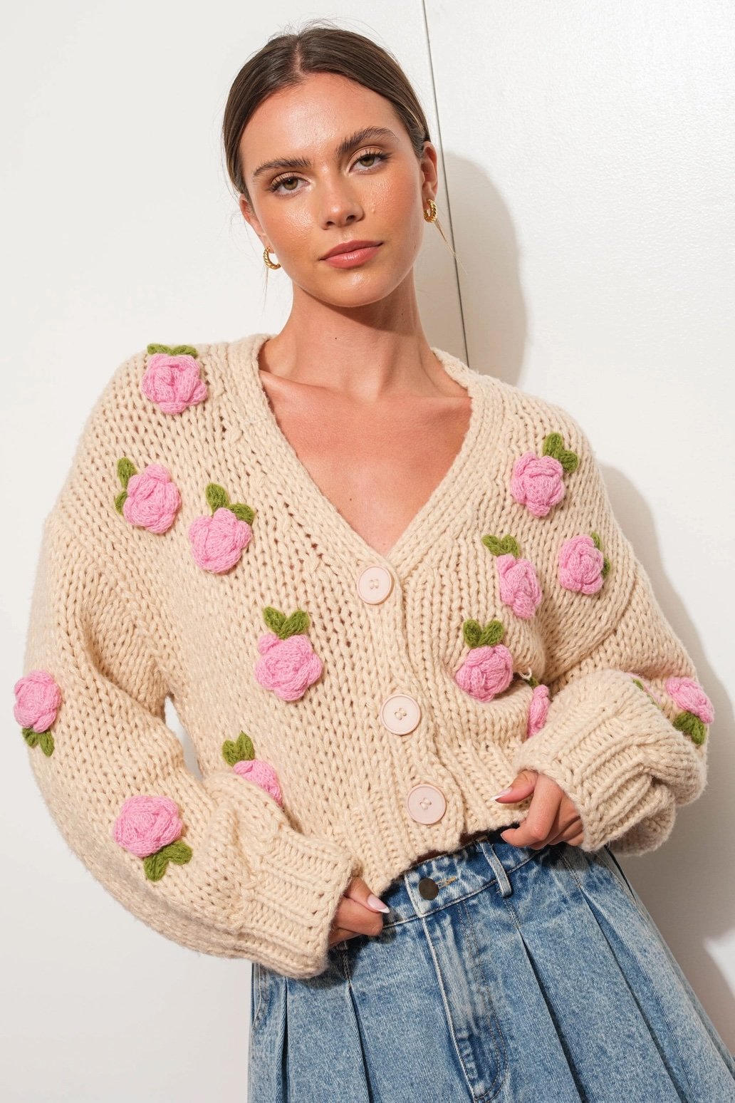 3D Rose Knit Cropped Cardigan Beige & Pink