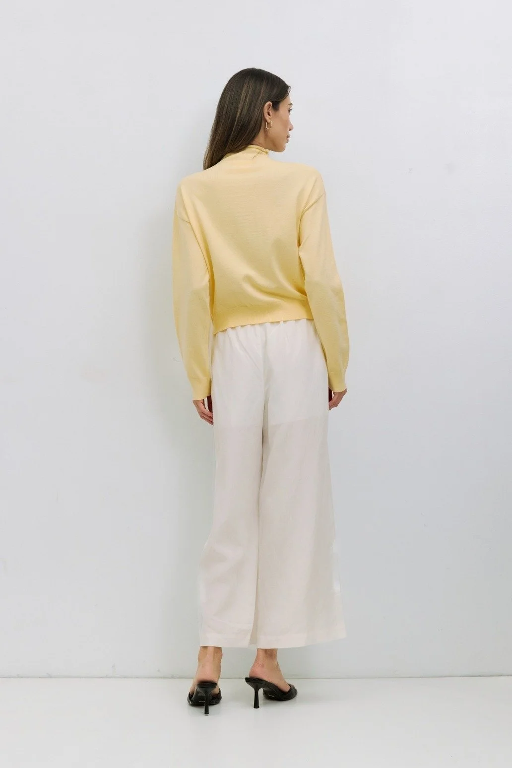 The Brooks Cardigan Yellow