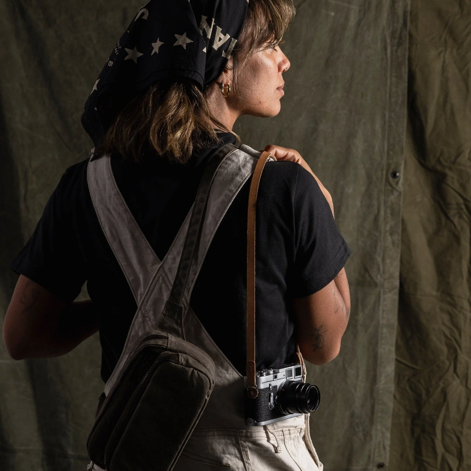 Bradley Mountain Pointer Crossbody Bag Oak