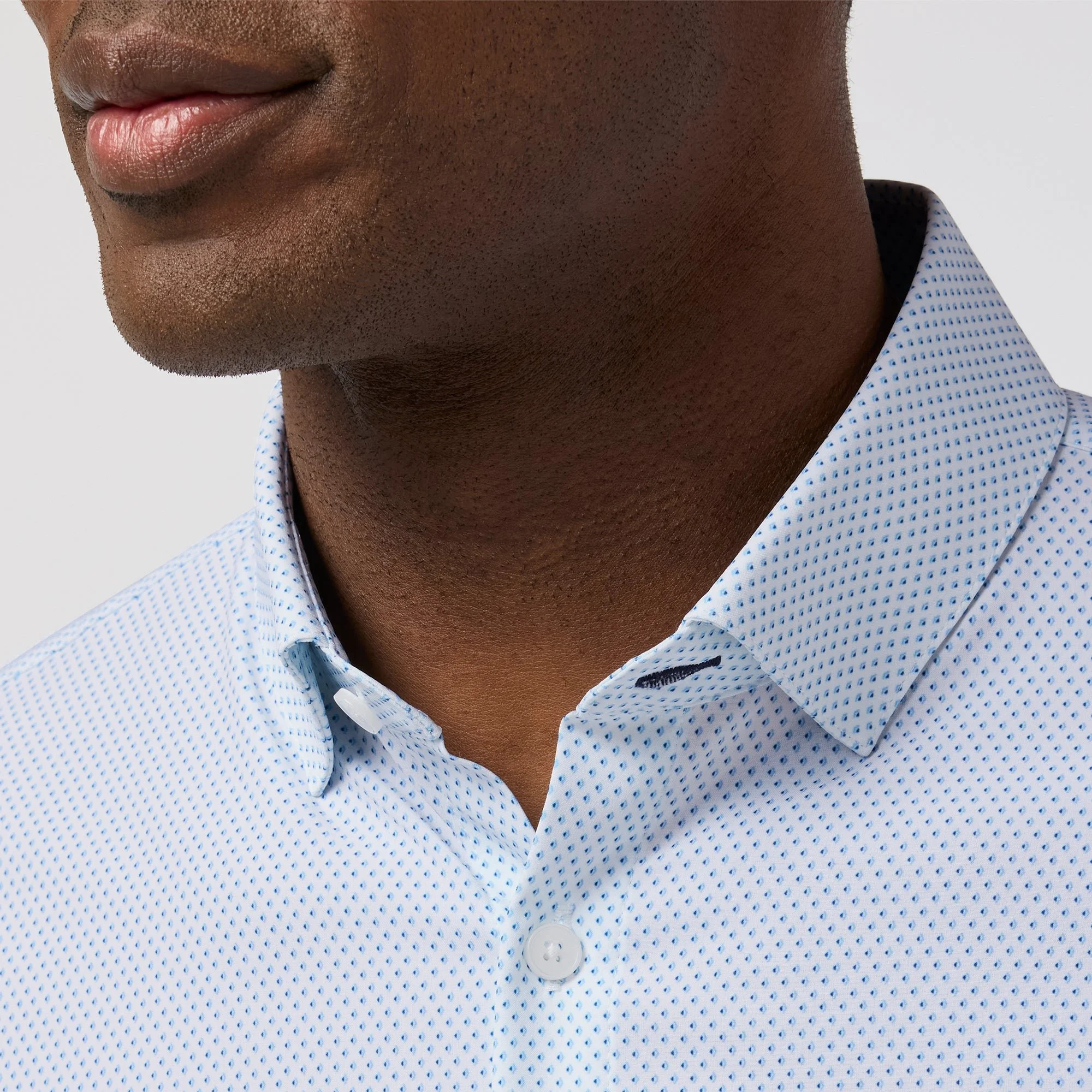 Mizzen and Main - Leeward Dress Shirt - Skyline Blue Diamond Shadow - 5.jpg
