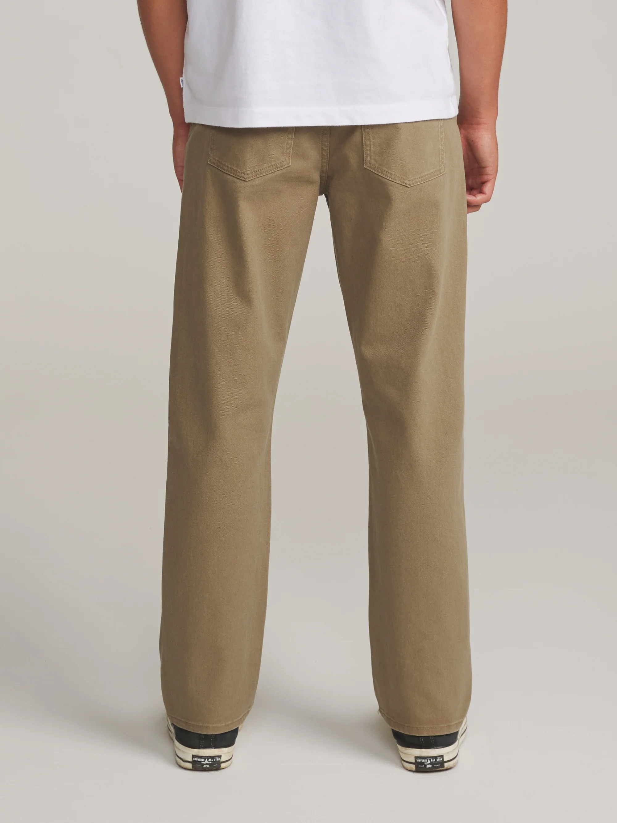 katin-fa26-denim-ren-57-classic-straight-bull-denim-covert-green-on-model-03-back_5000x.webp