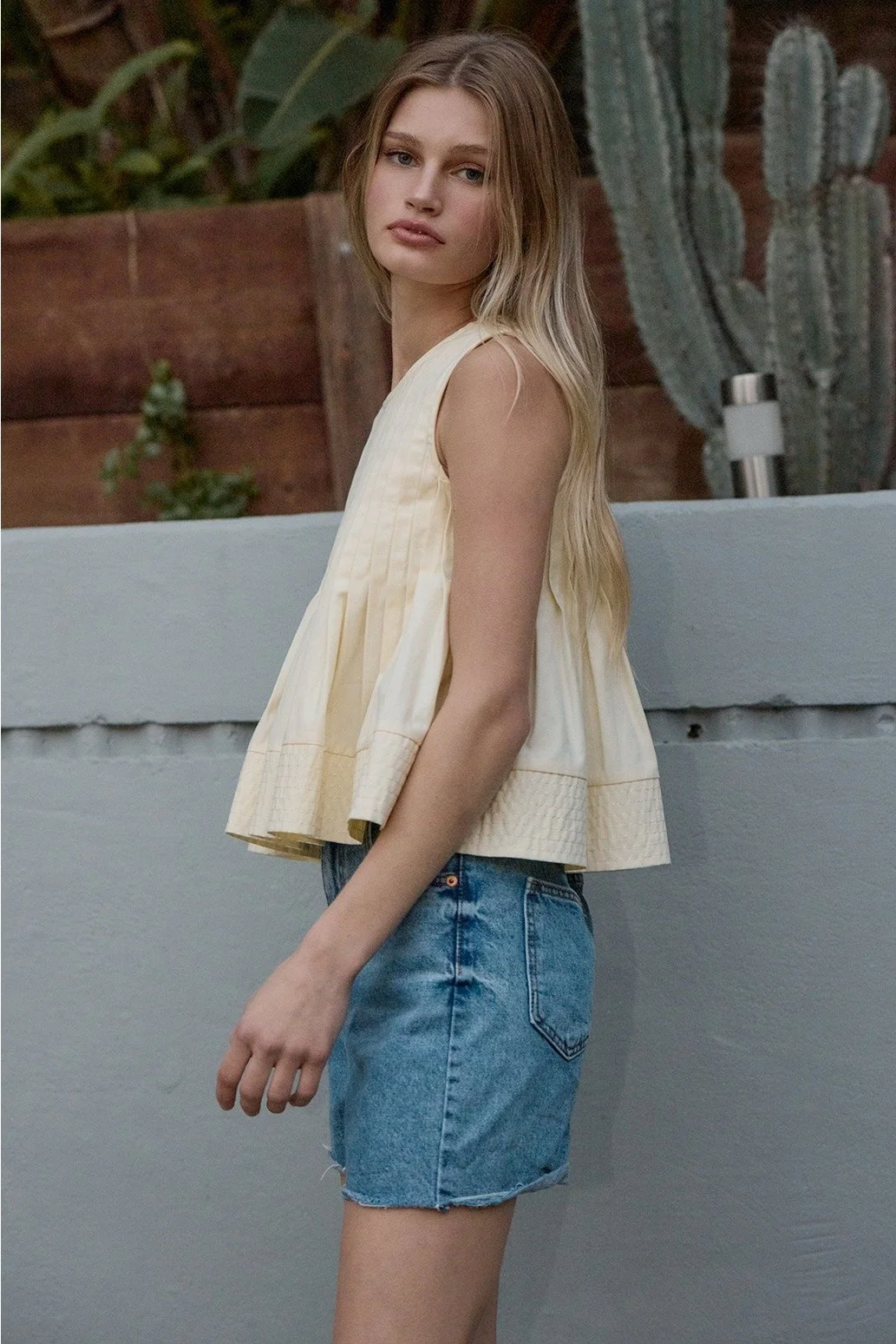 Pleated Flare Sleeveless Blouse Butter