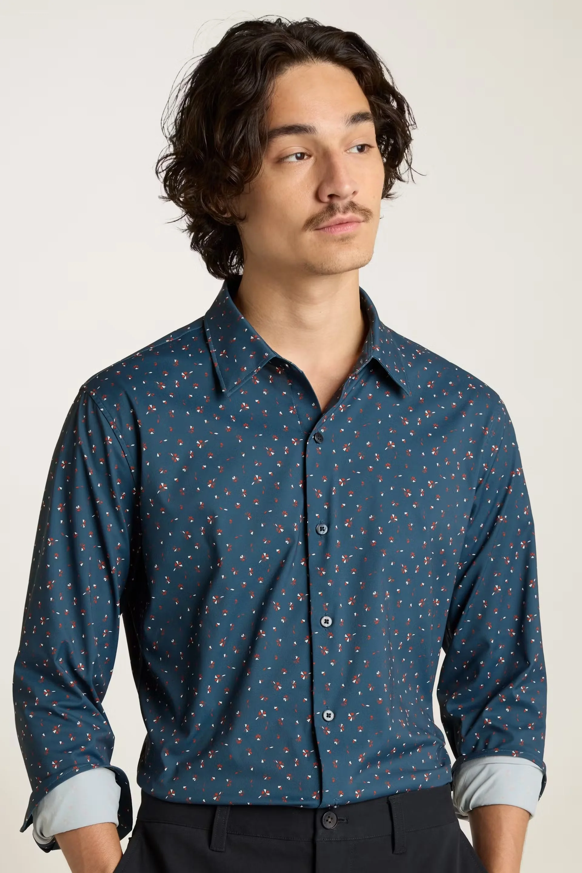 WOVEN-CASUAL-SHIRT_BUTTON-DOWN