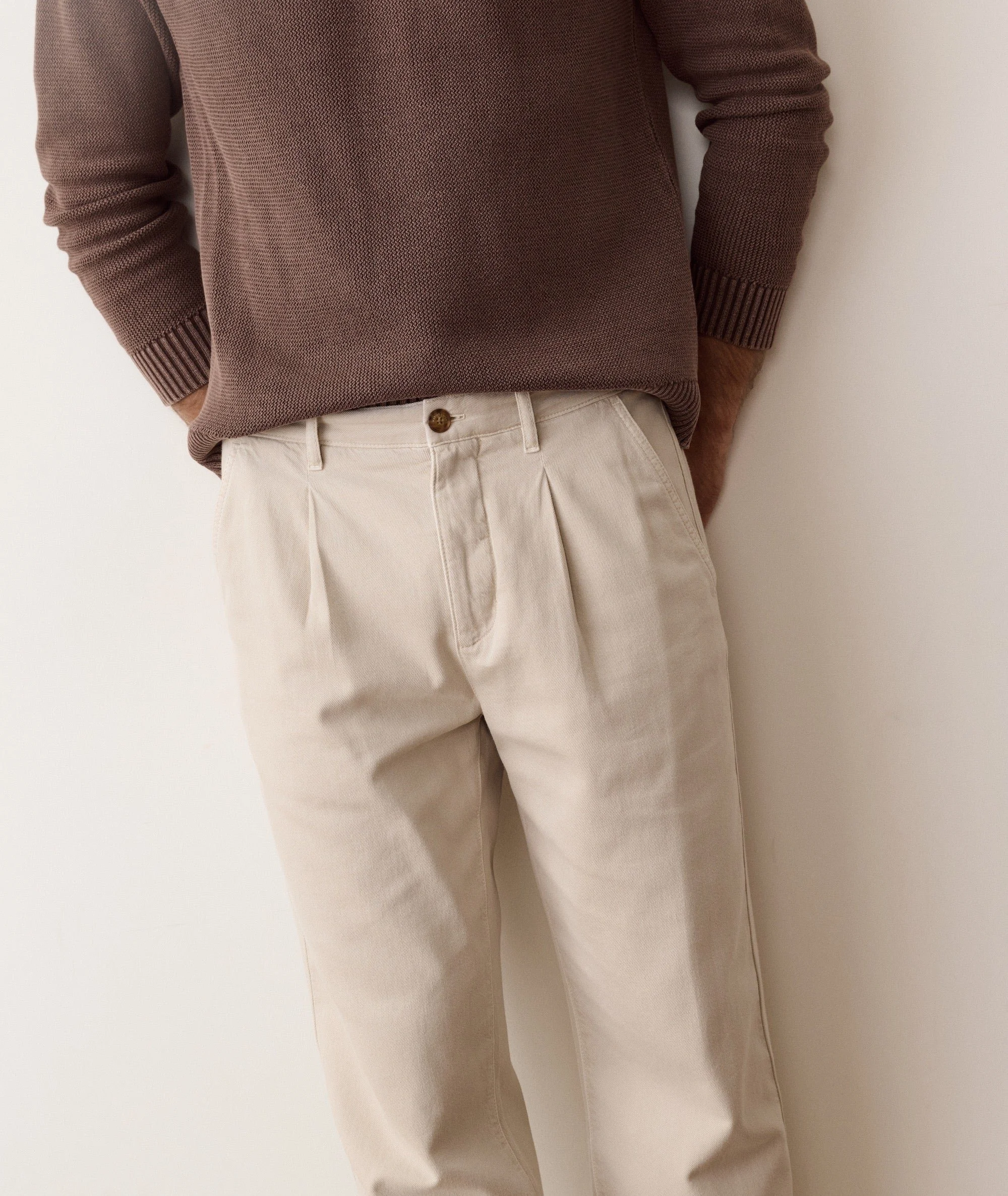 marine-layer-the-rowan-pleated-trouser-relaxed-fit-stone-3.jpg