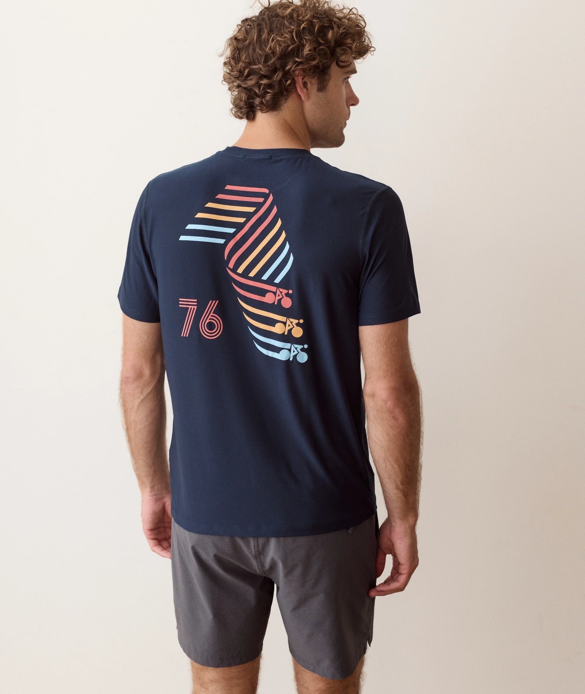 marine-layer-everyday-sport-graphic-tee-sky-captain-3.jpg
