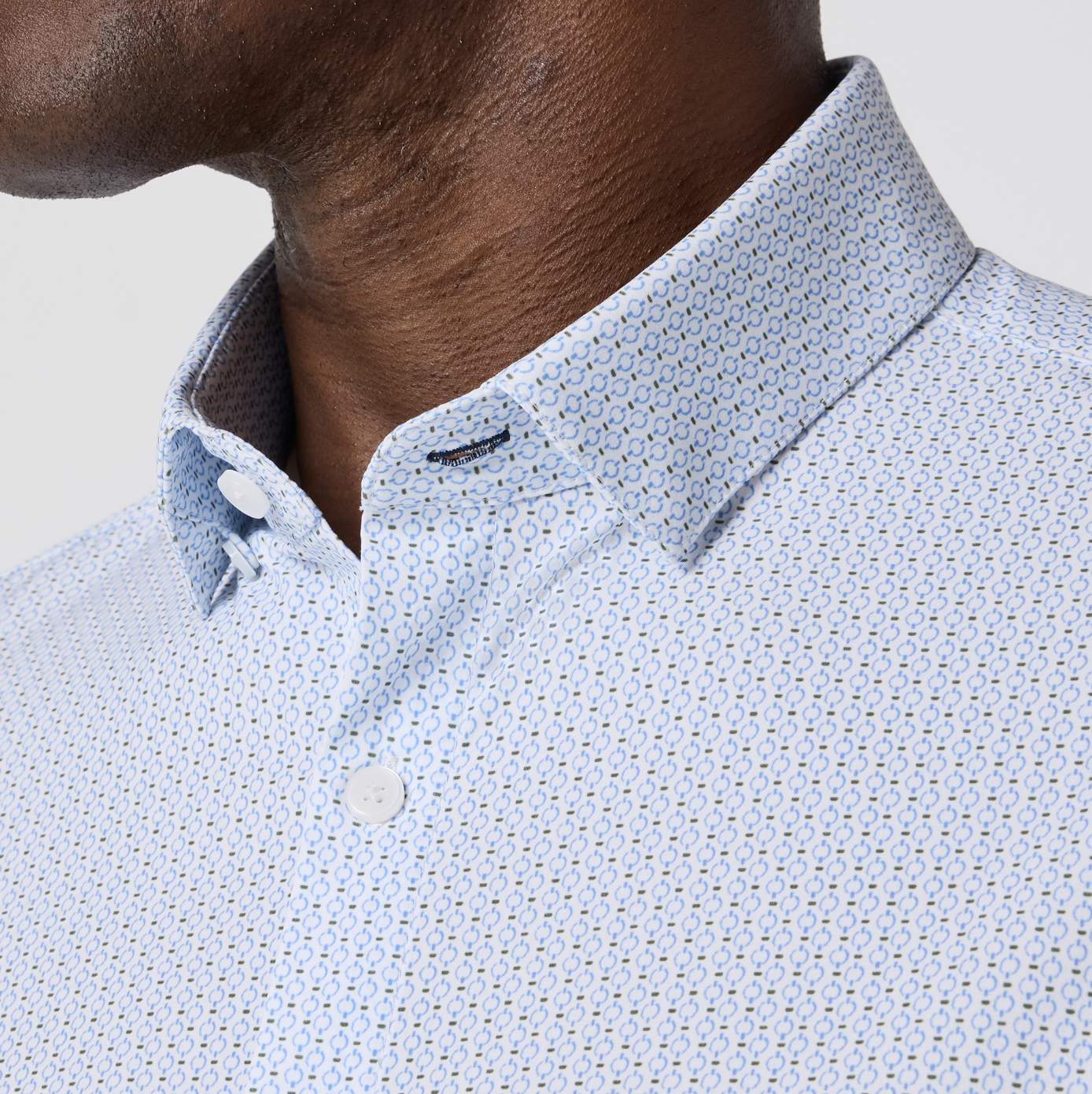 M+M Leeward No Tuck Dress Shirt White Circle Mosaic