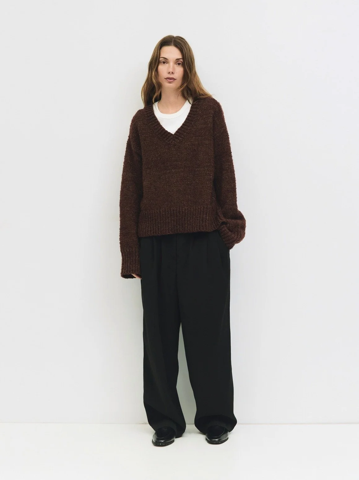 The Glen V-neck Sweater Brown Boucle