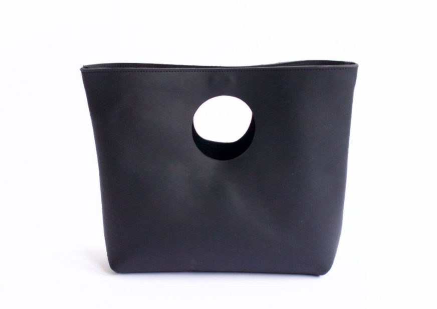 Neva Opet The Clutch Black