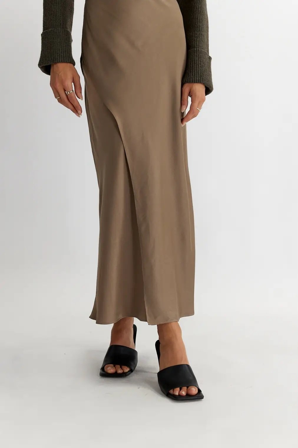 The Satin Skirt Olive