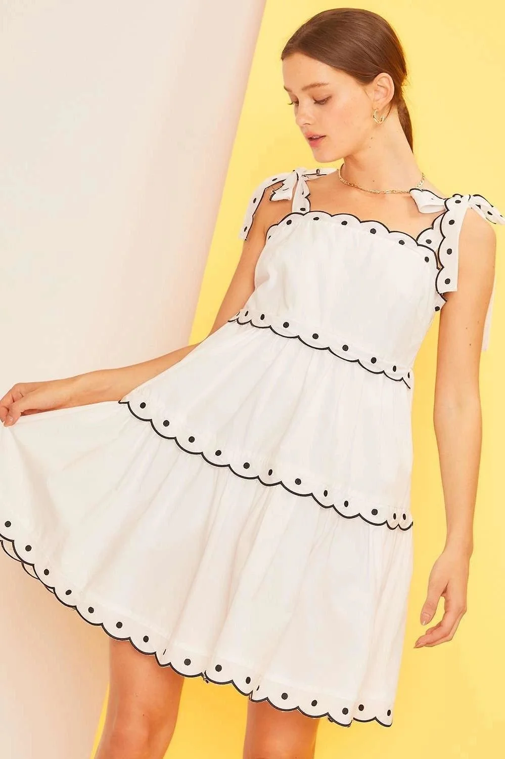 Scallop Edge Babydoll Dress White & Black