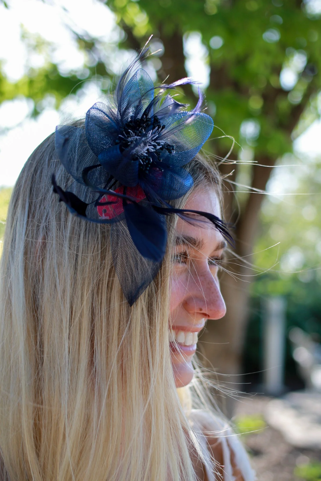 Mesh Flower Clip with Feathers Navy