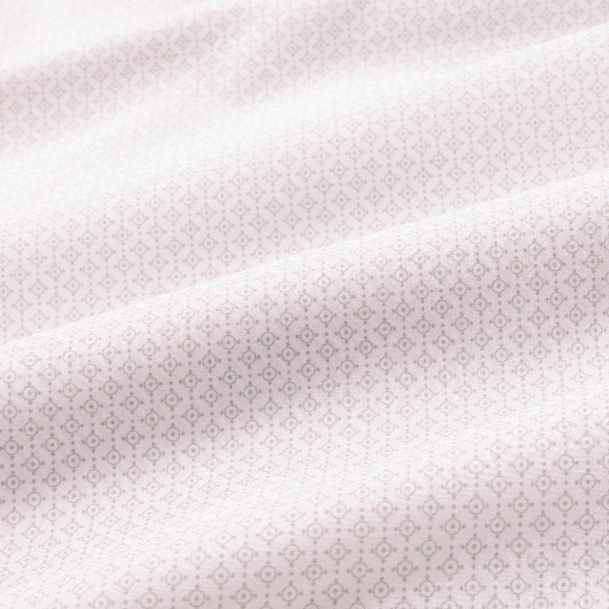 Mizzen + Main Leeward Dress Shirt White Circle Texture