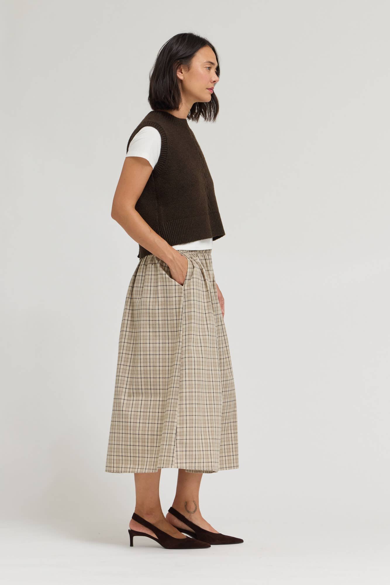 Button Back Cable Knit Sweater Vest Carob