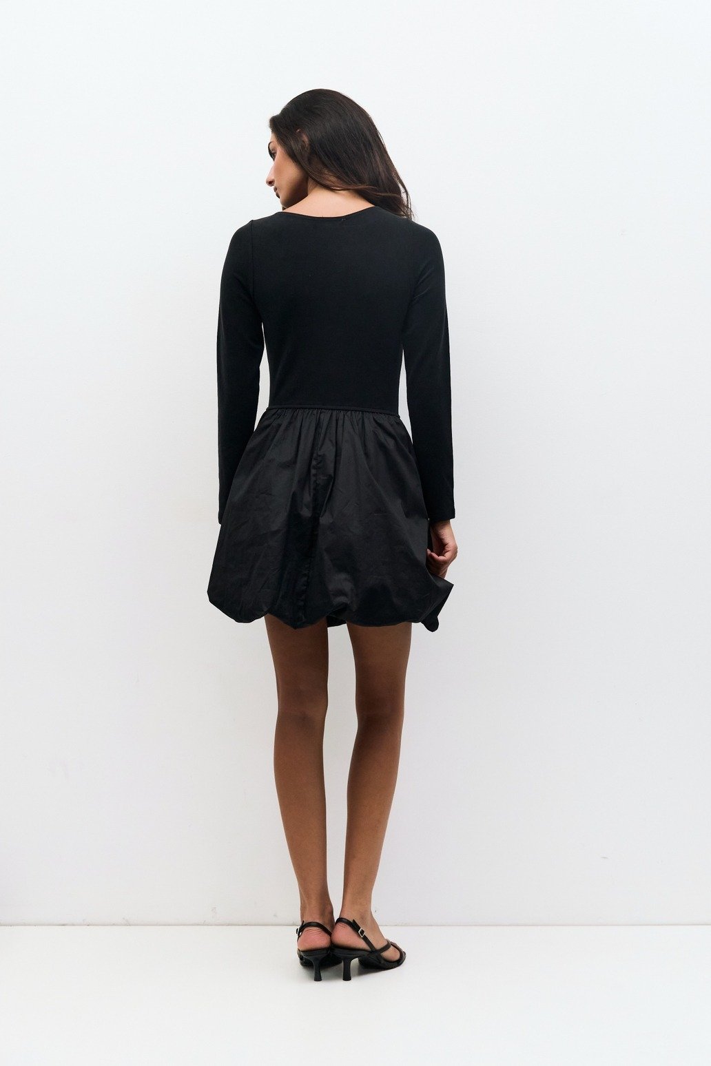 The Yasmin Bubble Mini Dress Black Solid
