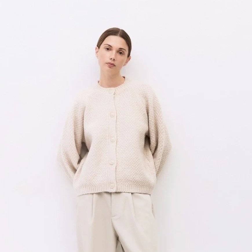 The Juna Cardigan Cream