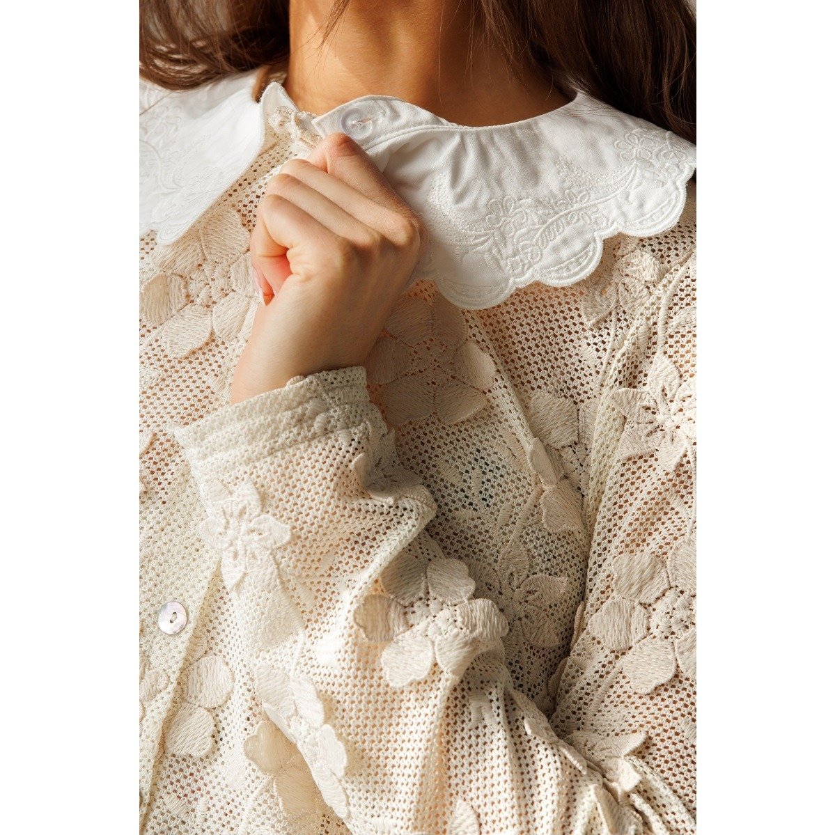 Embroidered Collar Floral Lace Cardigan Cream