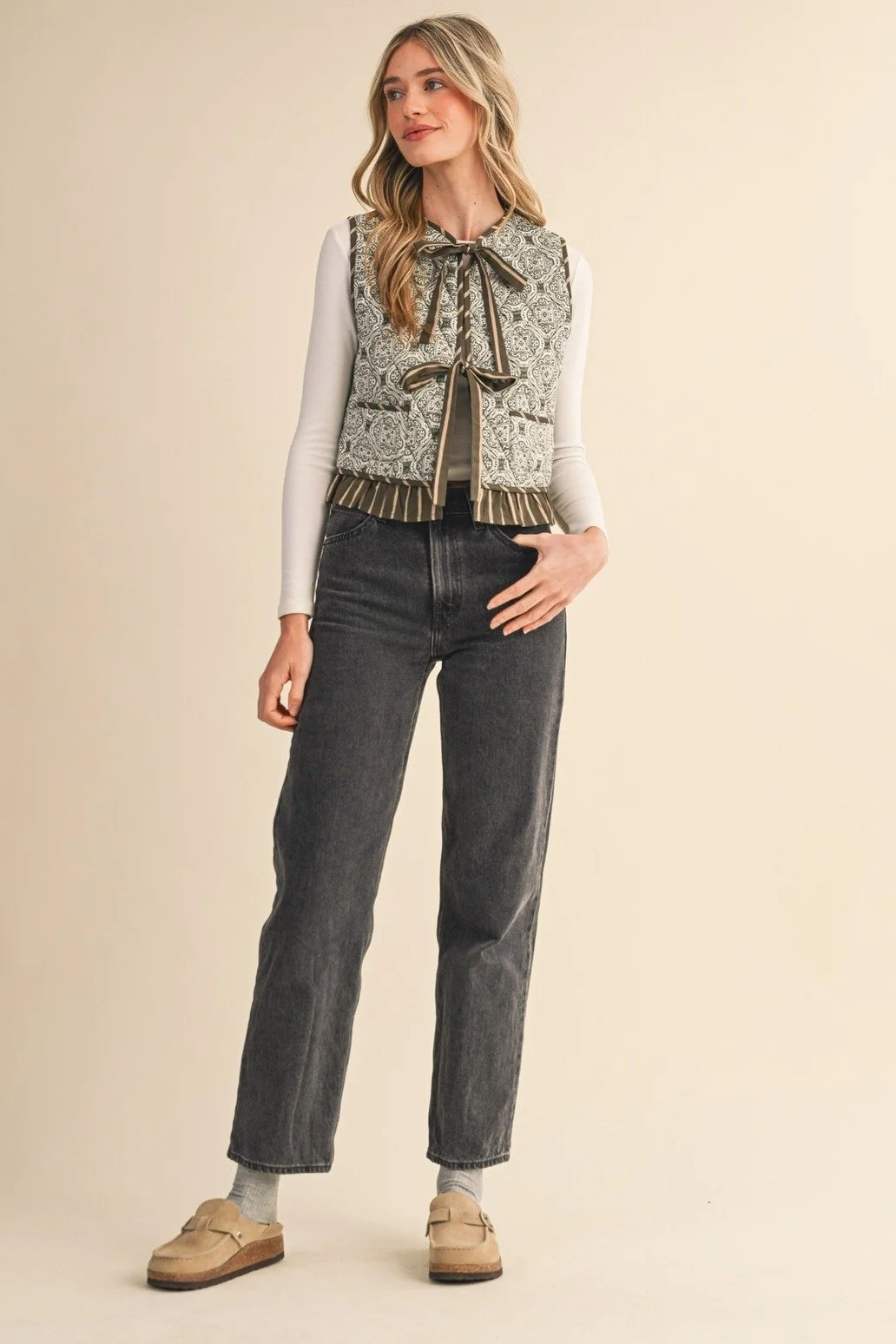 Quilted Contrast Trim Tie Vest Olive Print