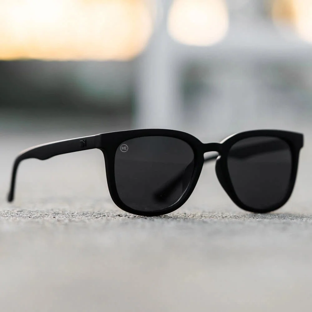 PasoRobles-BlackonBlack-Lifestyl.jpg
