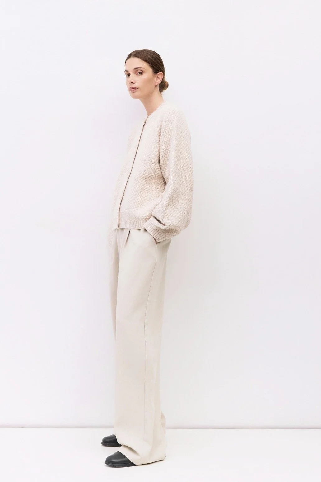 The Juna Cardigan Cream