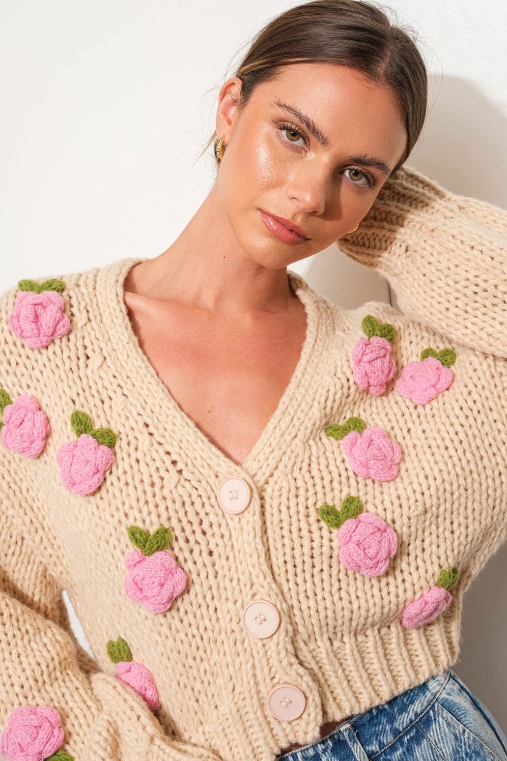 3D Rose Knit Cropped Cardigan Beige & Pink