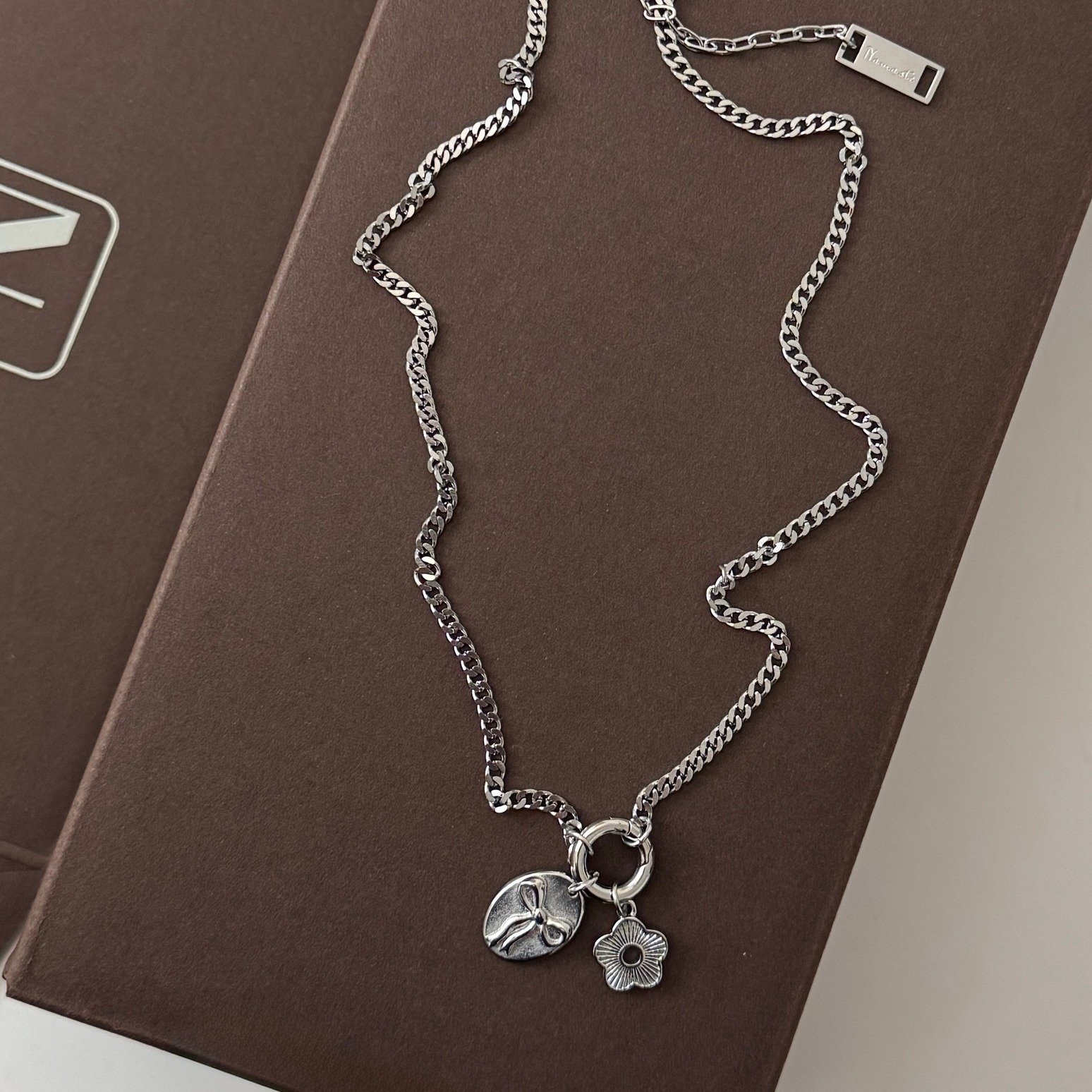 Bow & Flower Necklace Silver