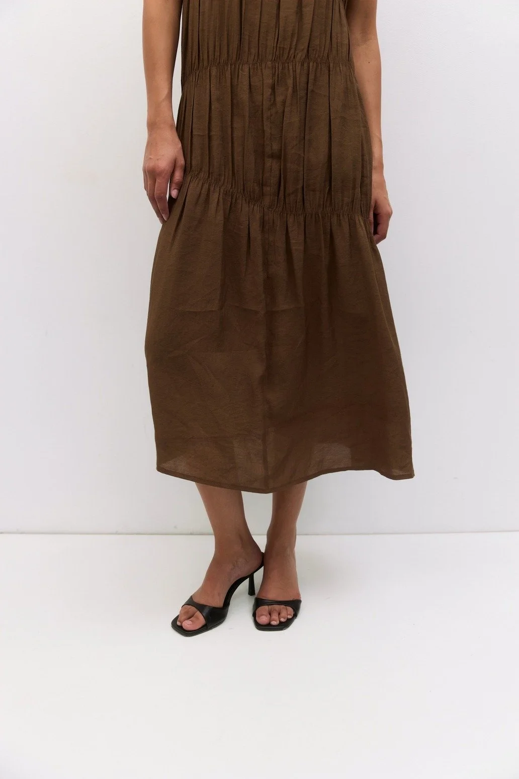 The Vittoria Tiered Midi Dress Brown